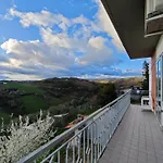 Casa Doris Montecarotto, Le Marche - Lage, Glasfaser Wifi, Neu Renoviert Montecarotto