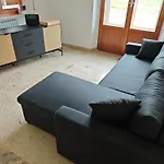 Appartement Casa Doris Montecarotto, Le Marche - Lage, Glasfaser Wifi, Neu Renoviert