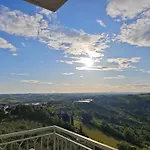 Casa Doris Montecarotto, Le Marche - Lage, Glasfaser Wifi, Neu Renoviert Apartman *