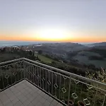 Casa Doris Montecarotto, Le Marche - Lage, Glasfaser Wifi, Neu Renoviert Apartman