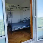 Appartement Casa Doris Montecarotto, Le Marche - Lage, Glasfaser Wifi, Neu Renoviert *