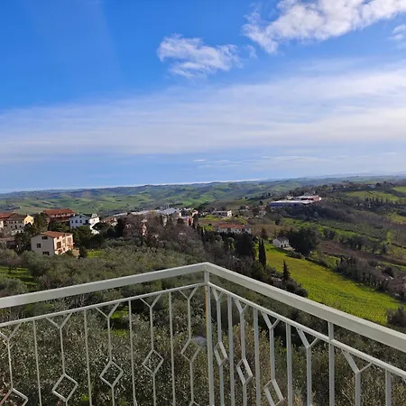 Casa Doris Montecarotto, Le Marche - Lage, Glasfaser Wifi, Neu Renoviert شقة