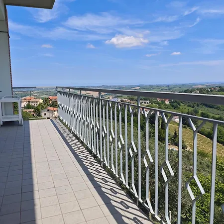 Casa Doris Montecarotto, Le Marche - Lage, Glasfaser Wifi, Neu Renoviert
