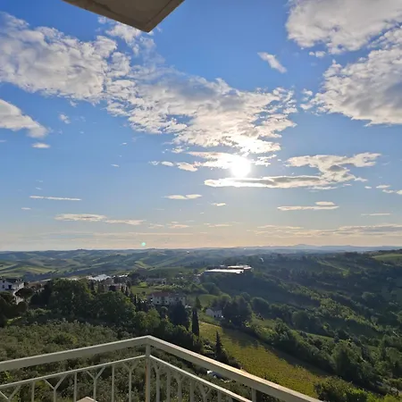Casa Doris Montecarotto, Le Marche - Lage, Glasfaser Wifi, Neu Renoviert شقة *