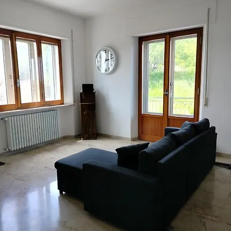 Casa Doris Montecarotto, Le Marche - Lage, Glasfaser Wifi, Neu Renoviert * Montecarotto