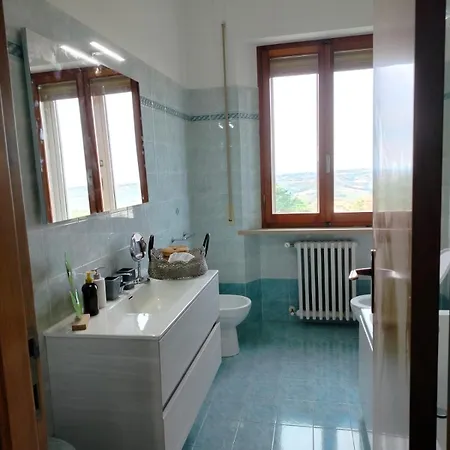 Apartament Casa Doris Montecarotto, Le Marche - Lage, Glasfaser Wifi, Neu Renoviert