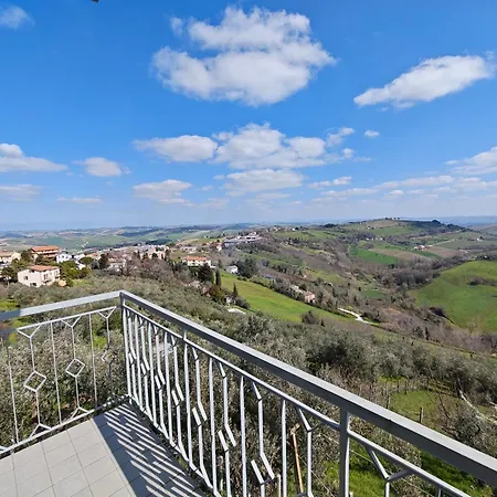 Casa Doris Montecarotto, Le Marche - Lage, Glasfaser Wifi, Neu Renoviert *