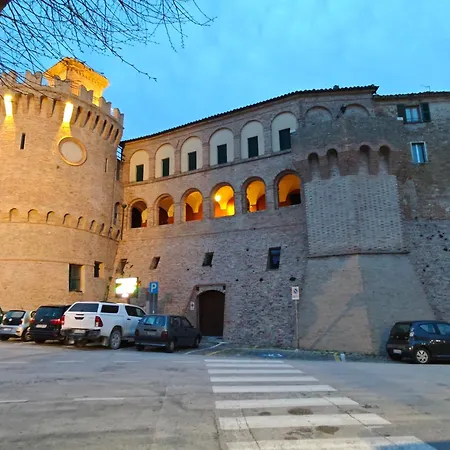 Apartamento Casa Doris Montecarotto, Le Marche - Lage, Glasfaser Wifi, Neu Renoviert *
