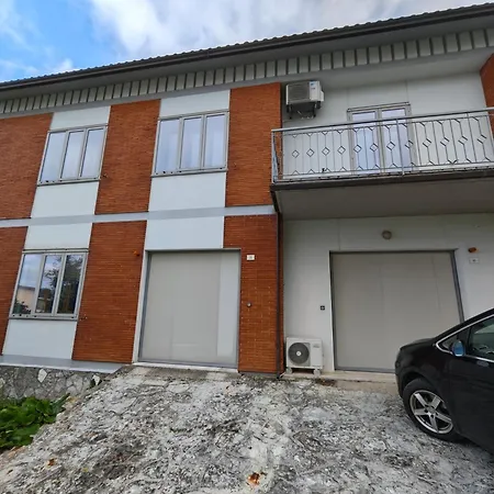 Apartamento Casa Doris Montecarotto, Le Marche - Lage, Glasfaser Wifi, Neu Renoviert *