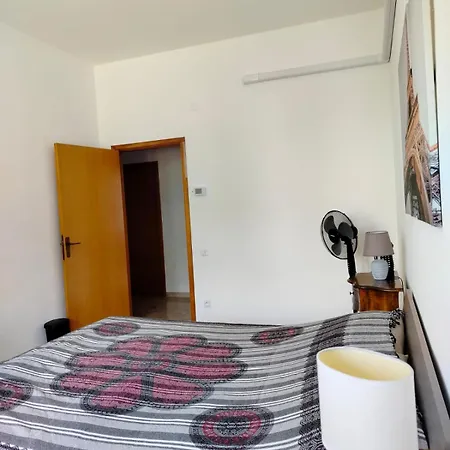 Casa Doris Montecarotto, Le Marche - Lage, Glasfaser Wifi, Neu Renoviert * Montecarotto
