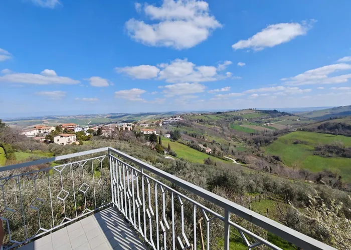Casa Doris Montecarotto, Le Marche - Lage, Glasfaser Wifi, Neu Renoviert *